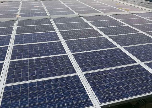 鋼構(gòu)架空、彩鋼瓦屋頂鋪設(shè)組件