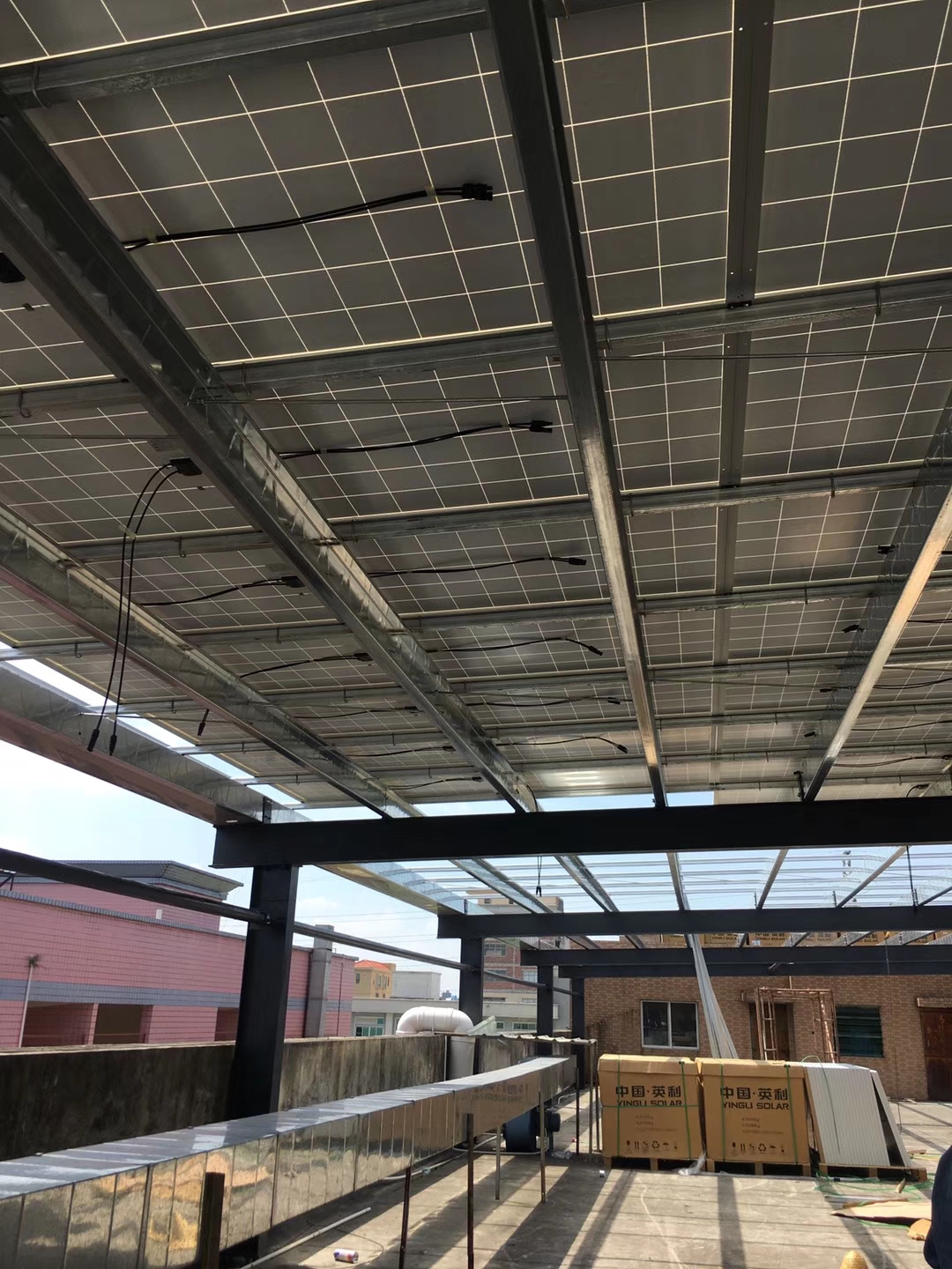 年瑞電子270.54KW光伏發電站組件鋪設效果圖